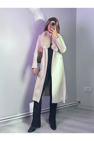 Yakası Kürklü Kaban -Krem